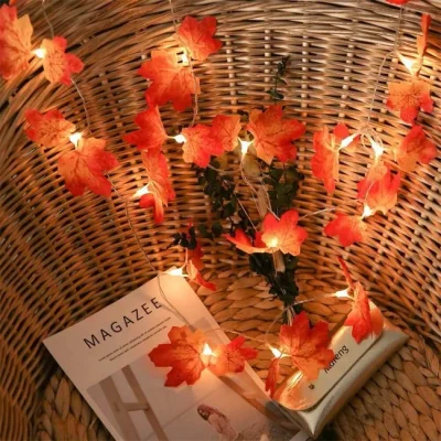LED virtene ar kļavu lapām, 20 LED, silti balta, ar baterijām